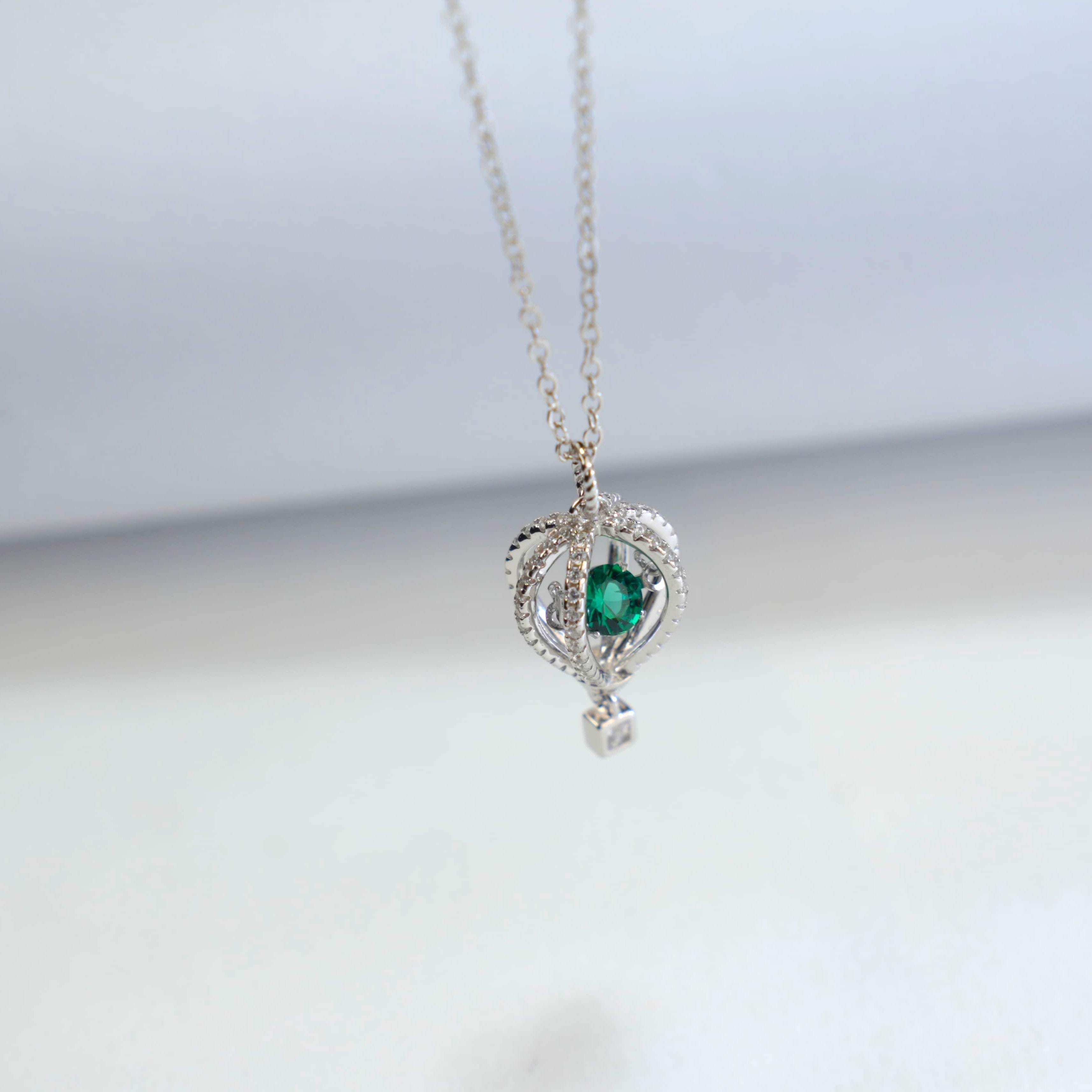 Emerald Hot Air Balloon Necklace | Lab-Created Gemstone