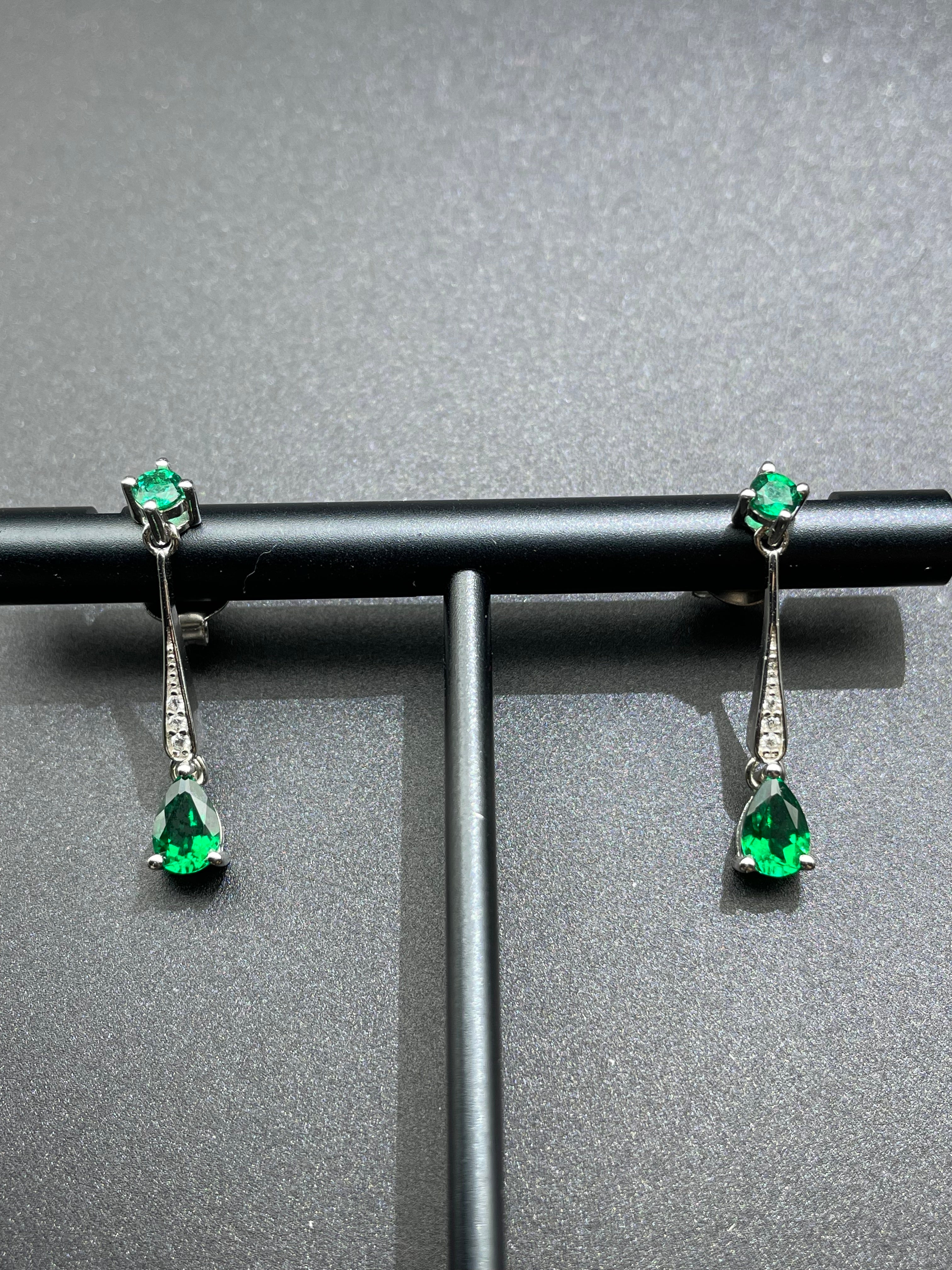 Green Sway | Long Drop Double Emerald Diamond Ear Threads