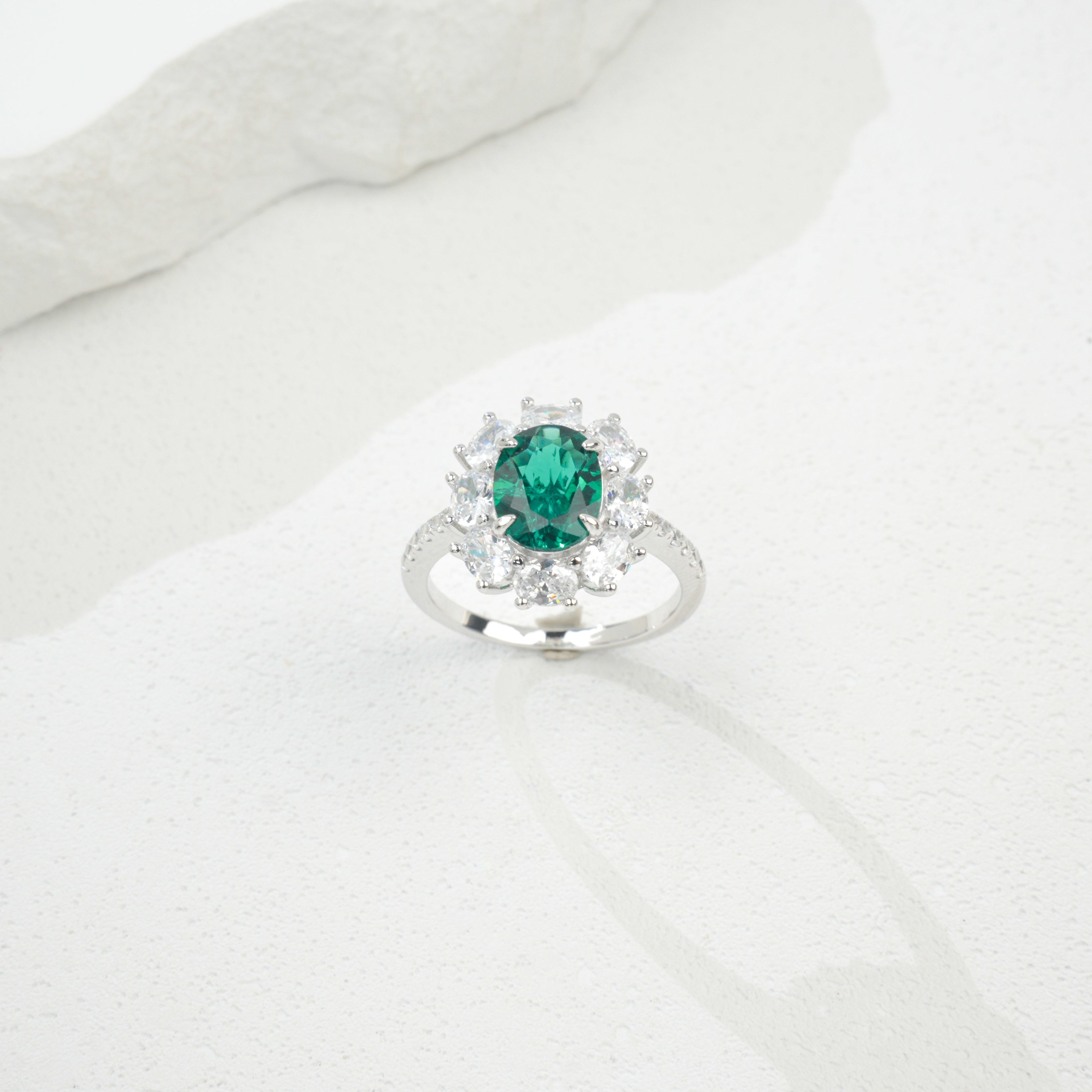 Lab-Grown Emerald - Star Cluster Verdant Glow Ring