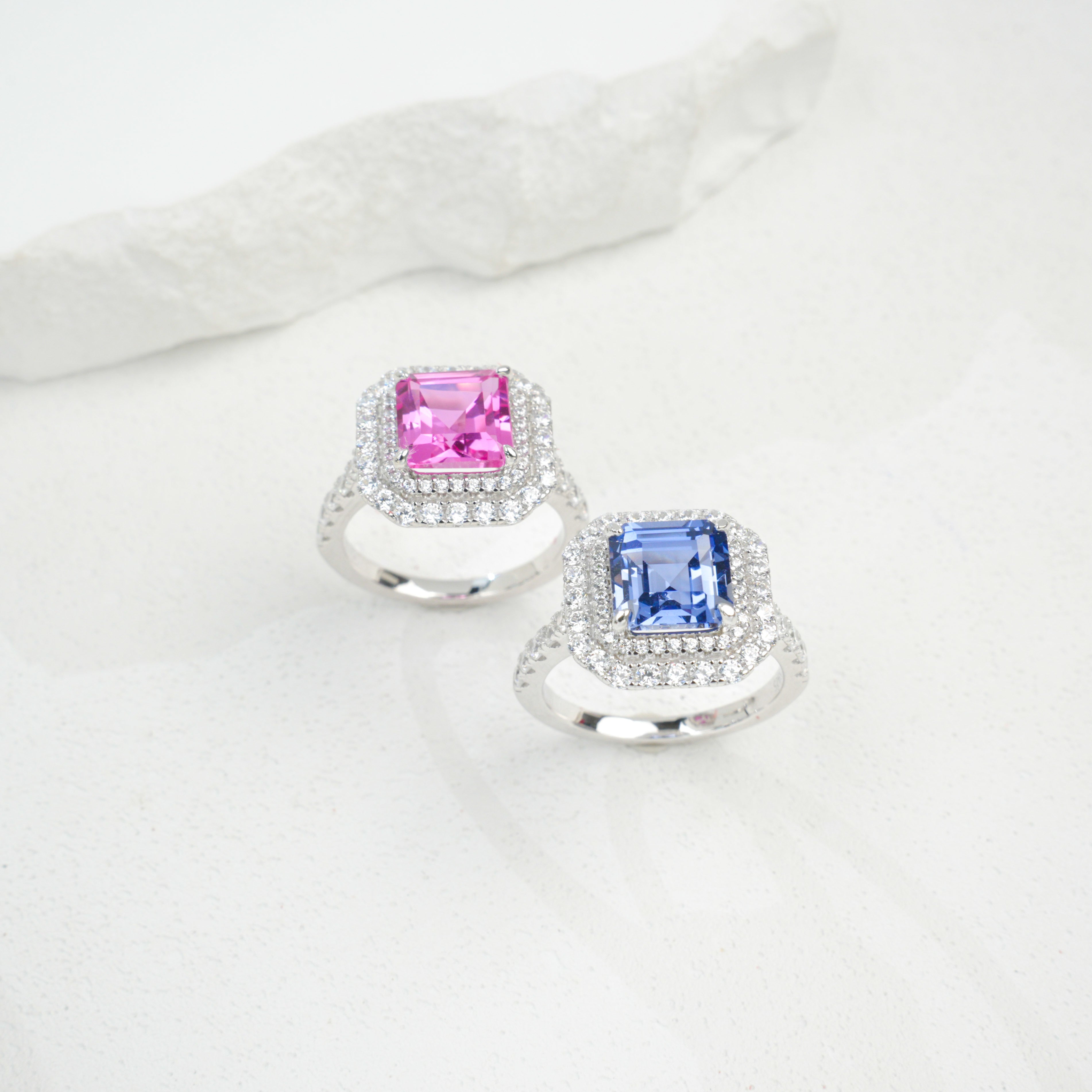 ab-Grown Sapphire - Diamond-Surrounded Square Court Deep Blue Ring