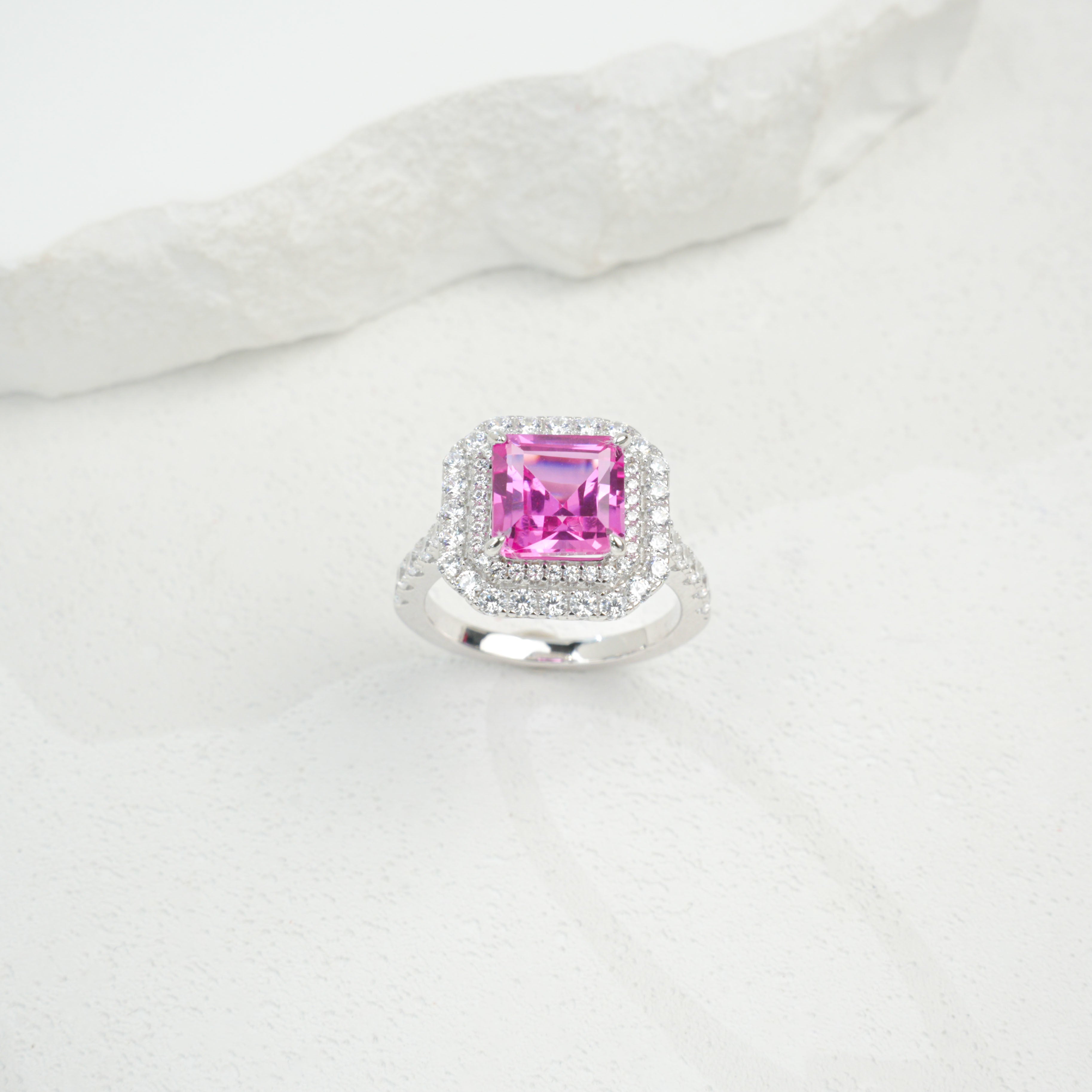 ab-Grown Sapphire - Diamond-Surrounded Square Court Deep Blue Ring