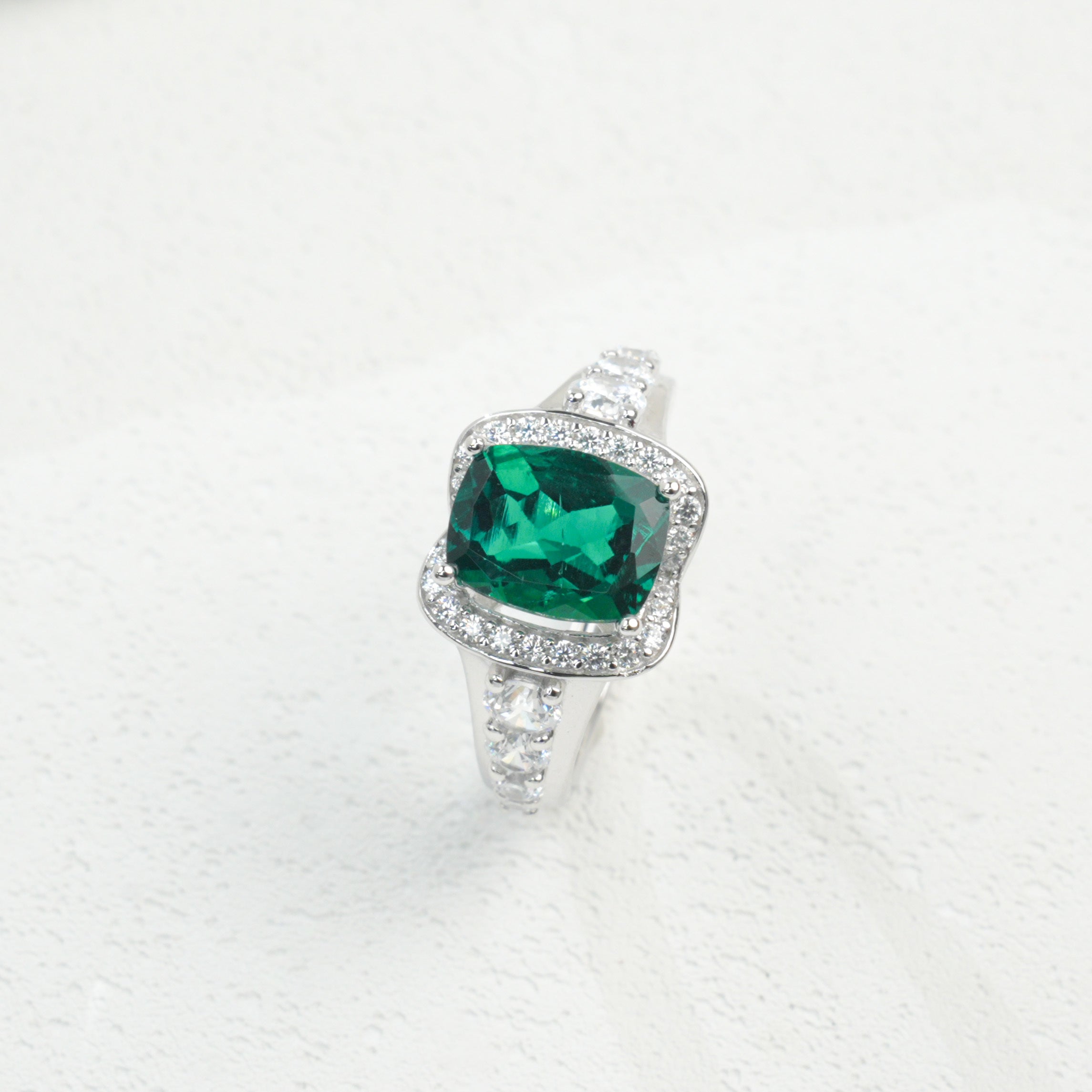Lab-Grown Emerald - Diamond-Wing Square Emerald Streaming Light Ring