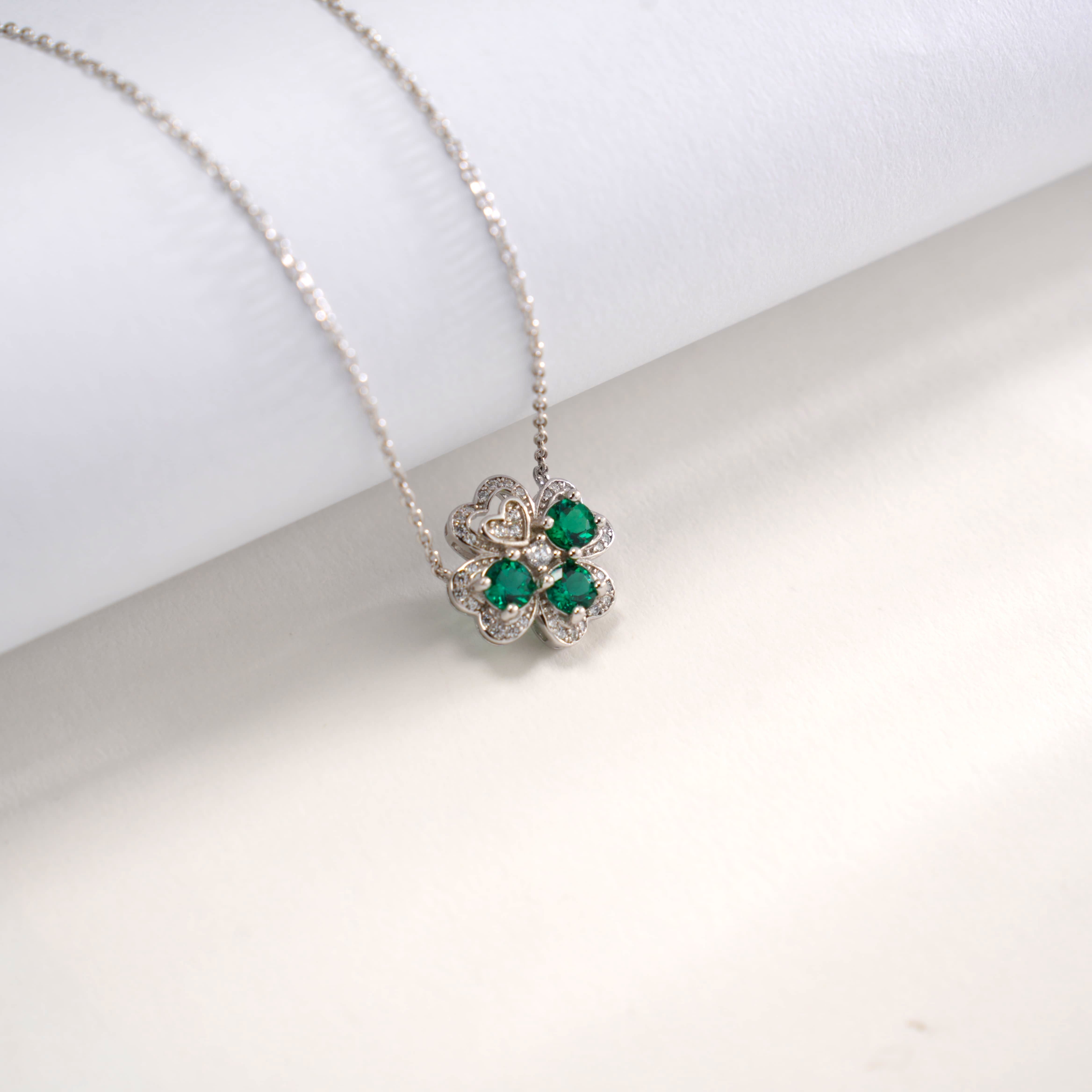 Lab-Grown Emerald - Emerald Petal Heart-Inlaid Lucky Clover Pendant