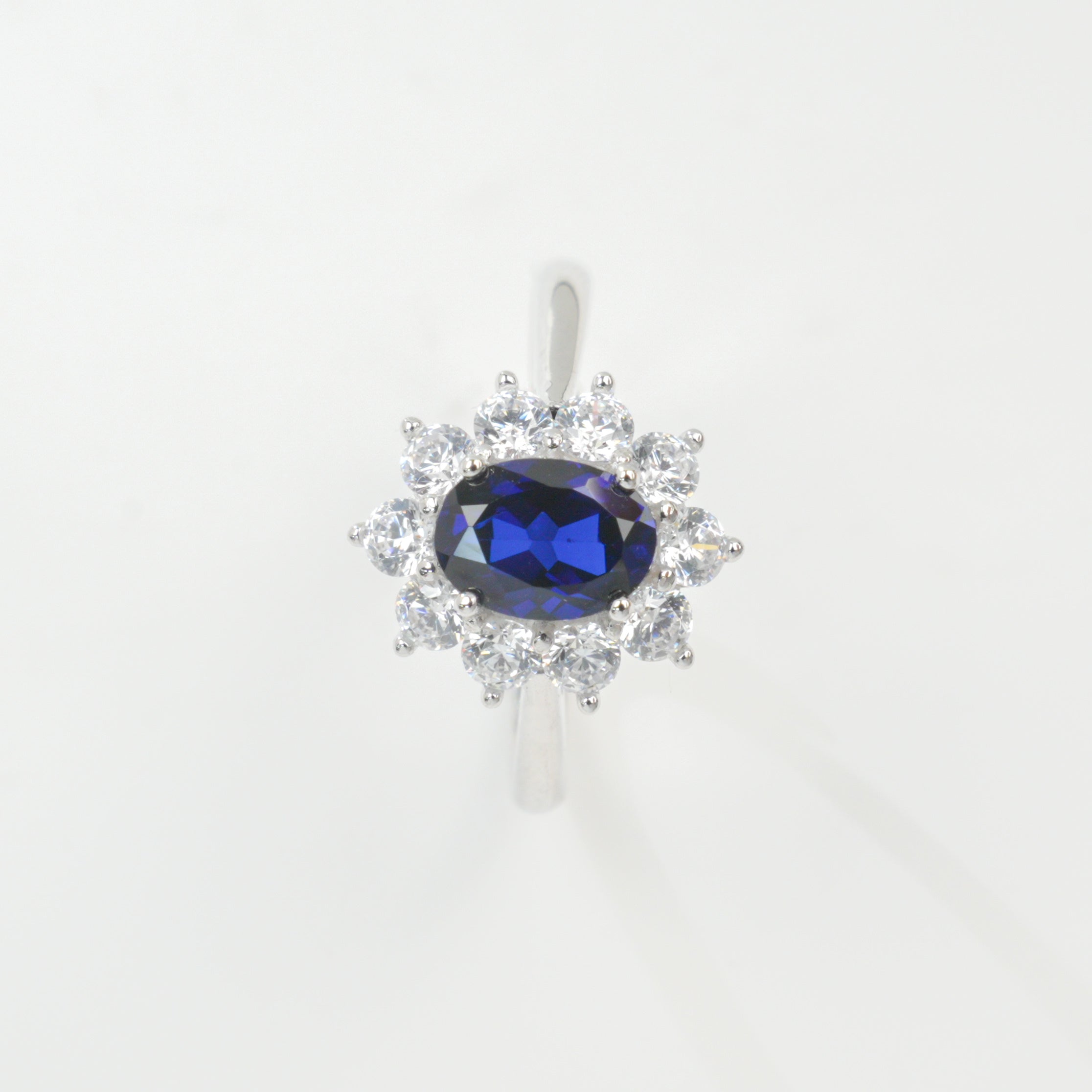 Lab-Grown Emerald - Oval Emerald Diamond Cluster Starburst Ring