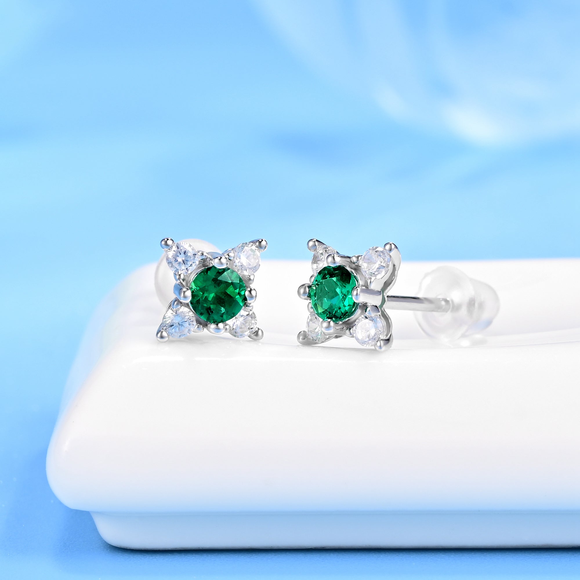Lab-Grown Emerald - Round Emerald Diamond Four-Pointed Star Studs
