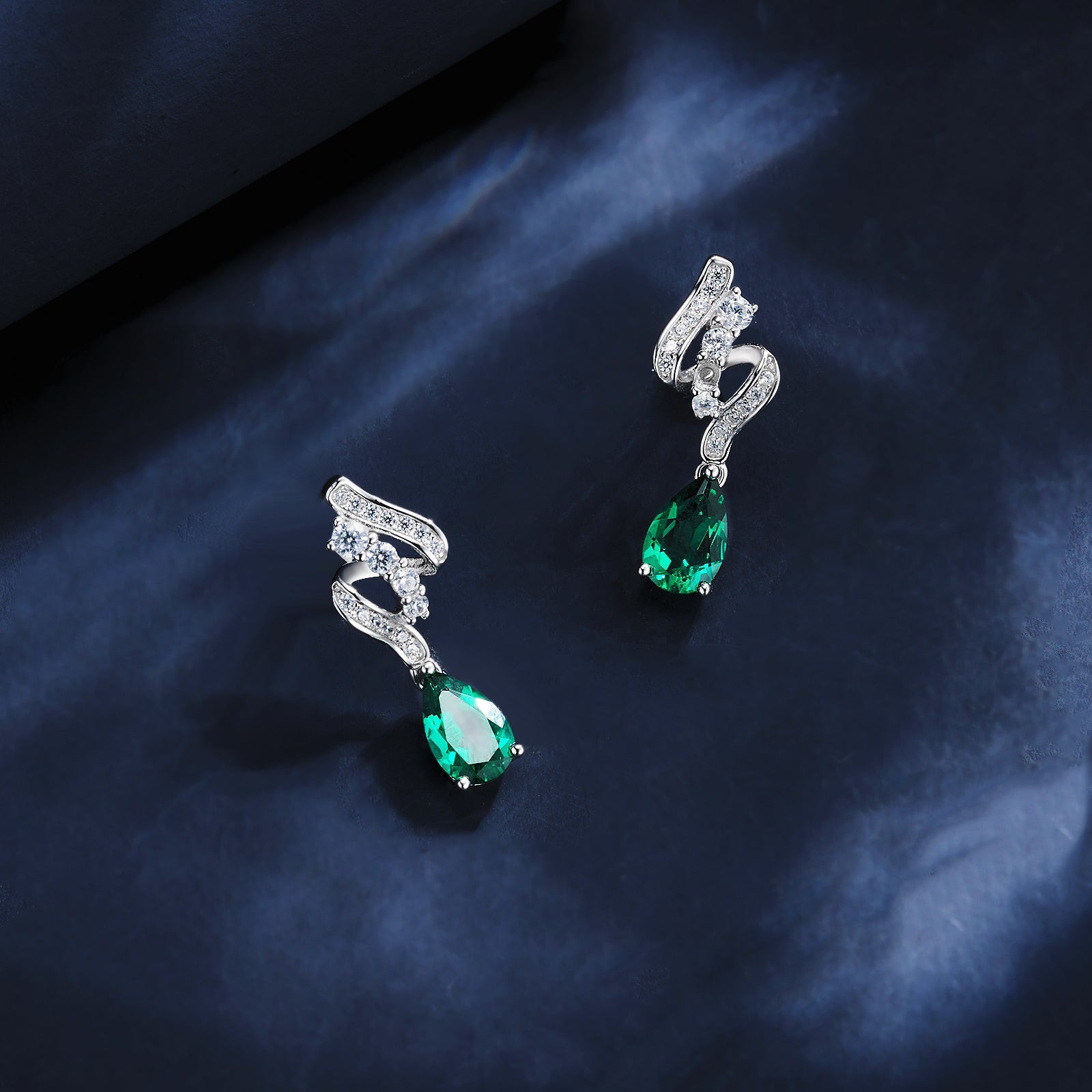 Lab-Grown Emerald - Dewy Emerald Diamond Swirled Soft Curve Earrings