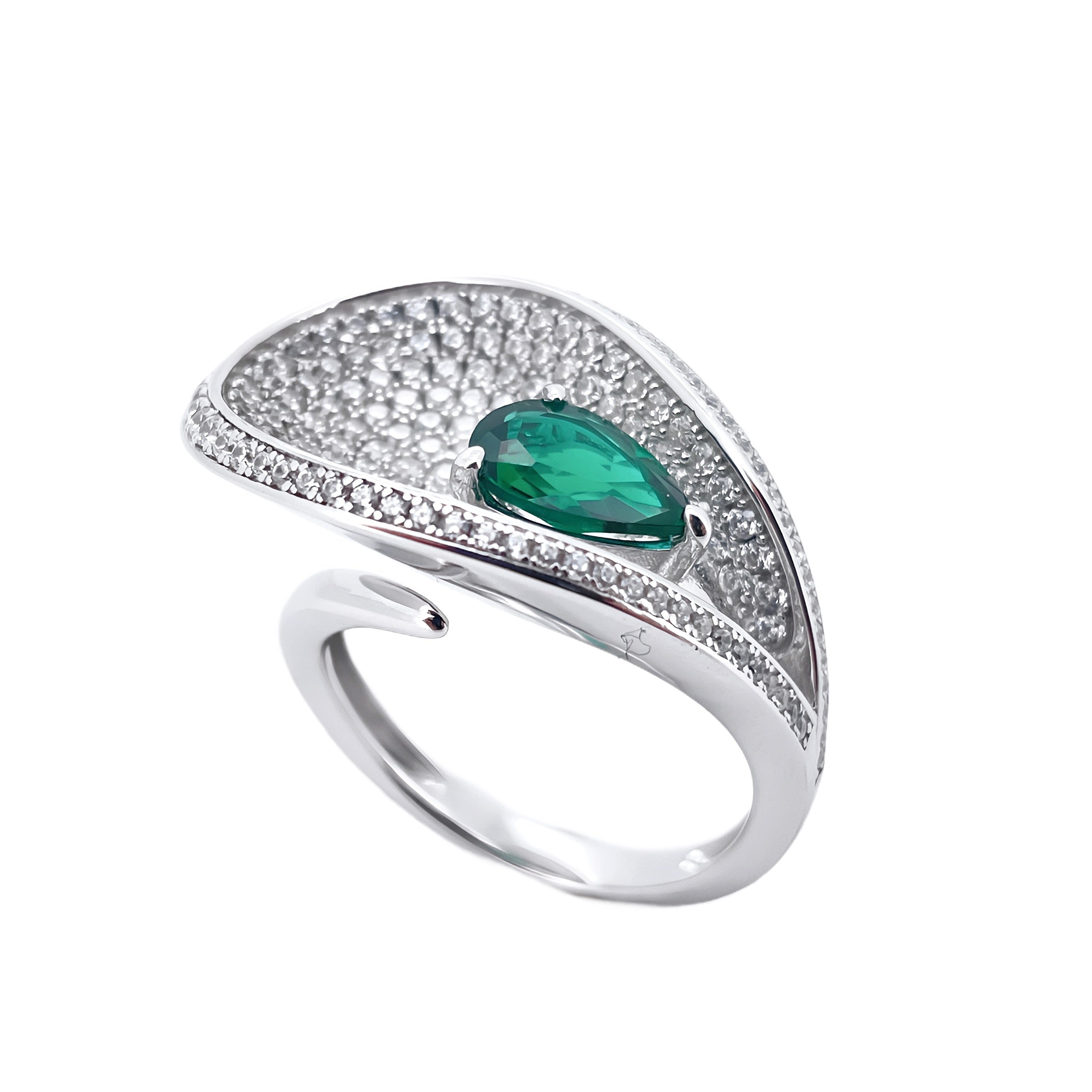 Lab-Grown Emerald - Dewy Emerald Diamond Curved Ripple Ring