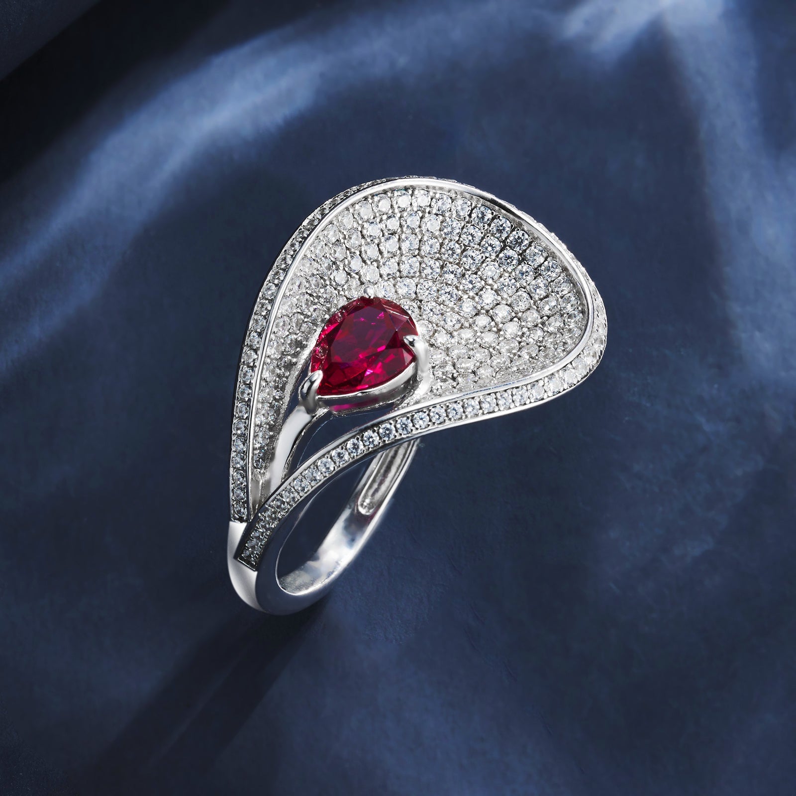 Lab-Grown Emerald - Dewy Emerald Diamond Curved Ripple Ring