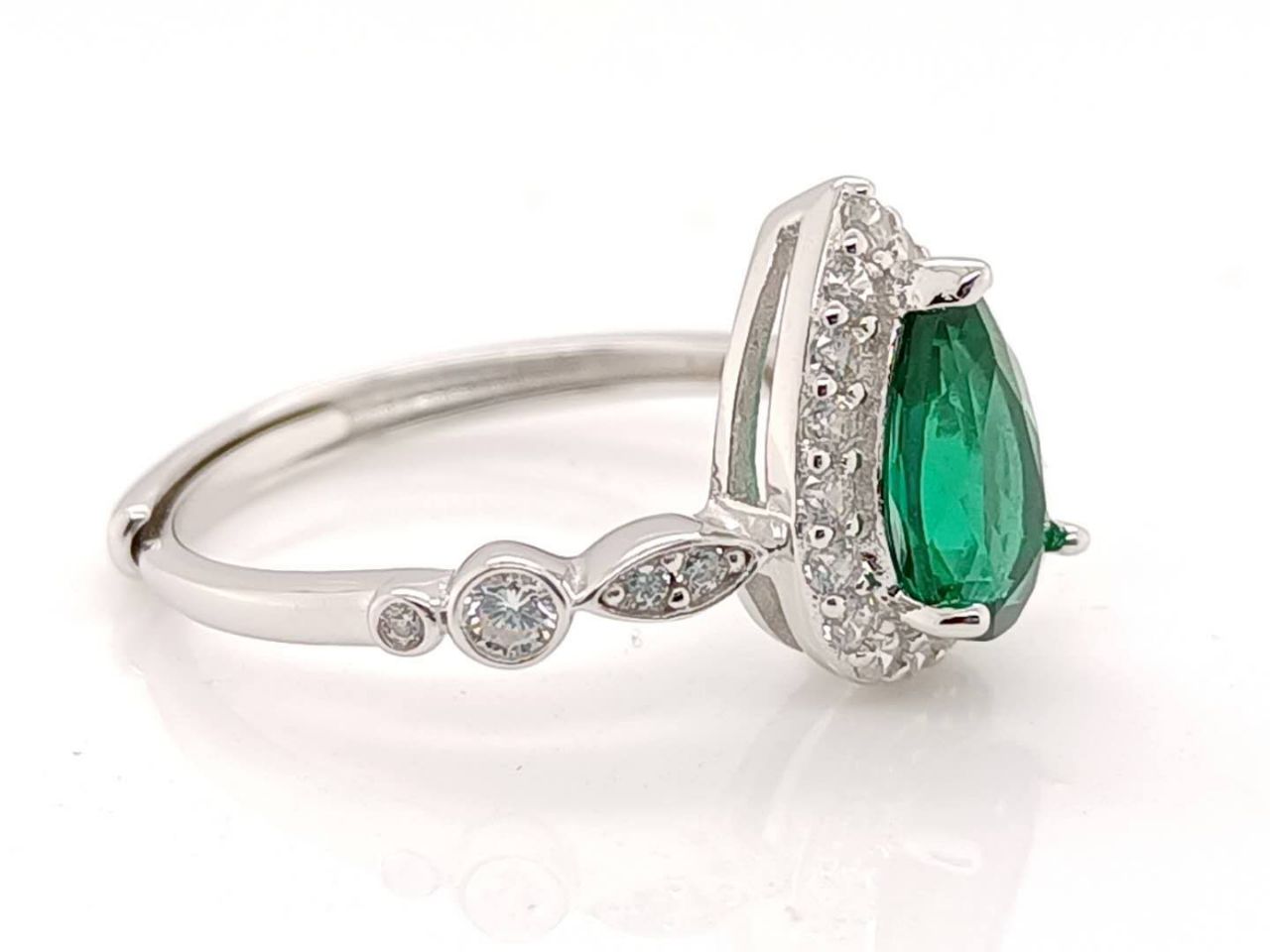 Lab-Grown Emerald - Dewy Emerald Diamond Halo Soft Charm Ring