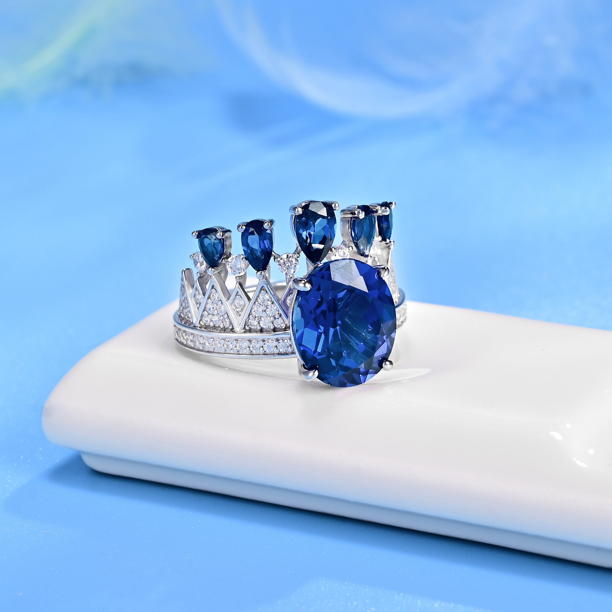 Splendid Radiance | Fully Set Lab-Created Emerald Diamond Ring