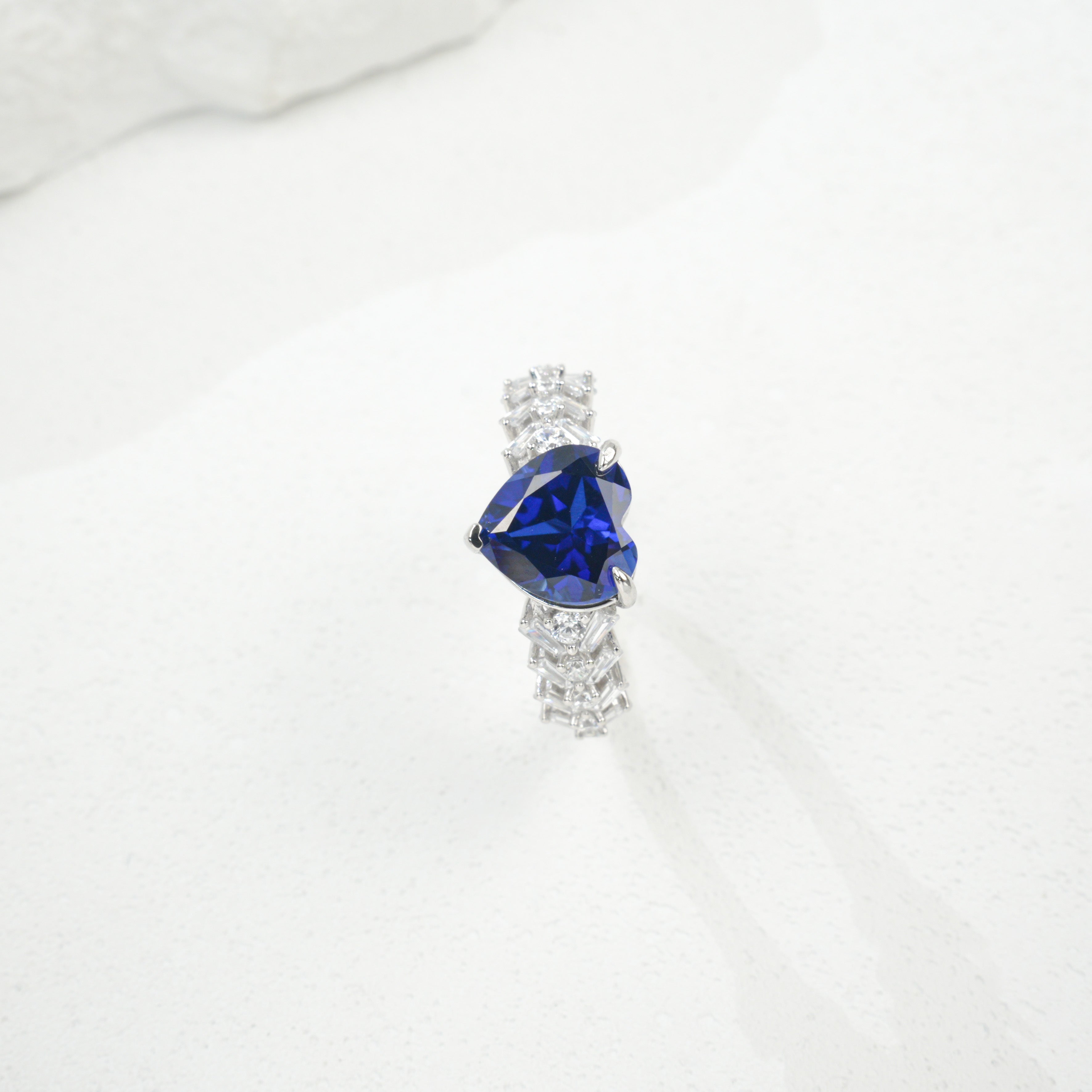 Lab-Grown Emerald - Heartburst Emerald Feather Ring