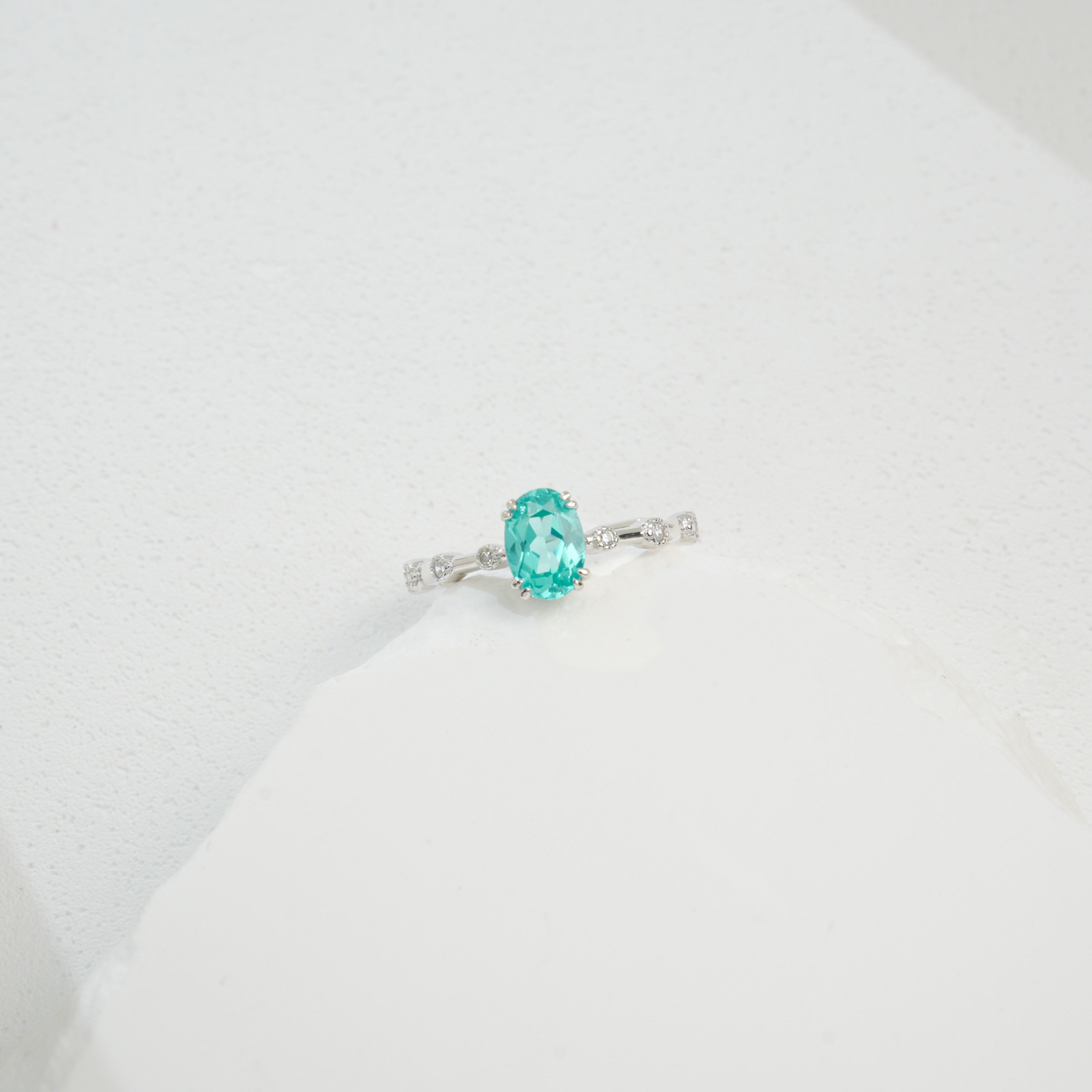 Oval Paraiba Ring