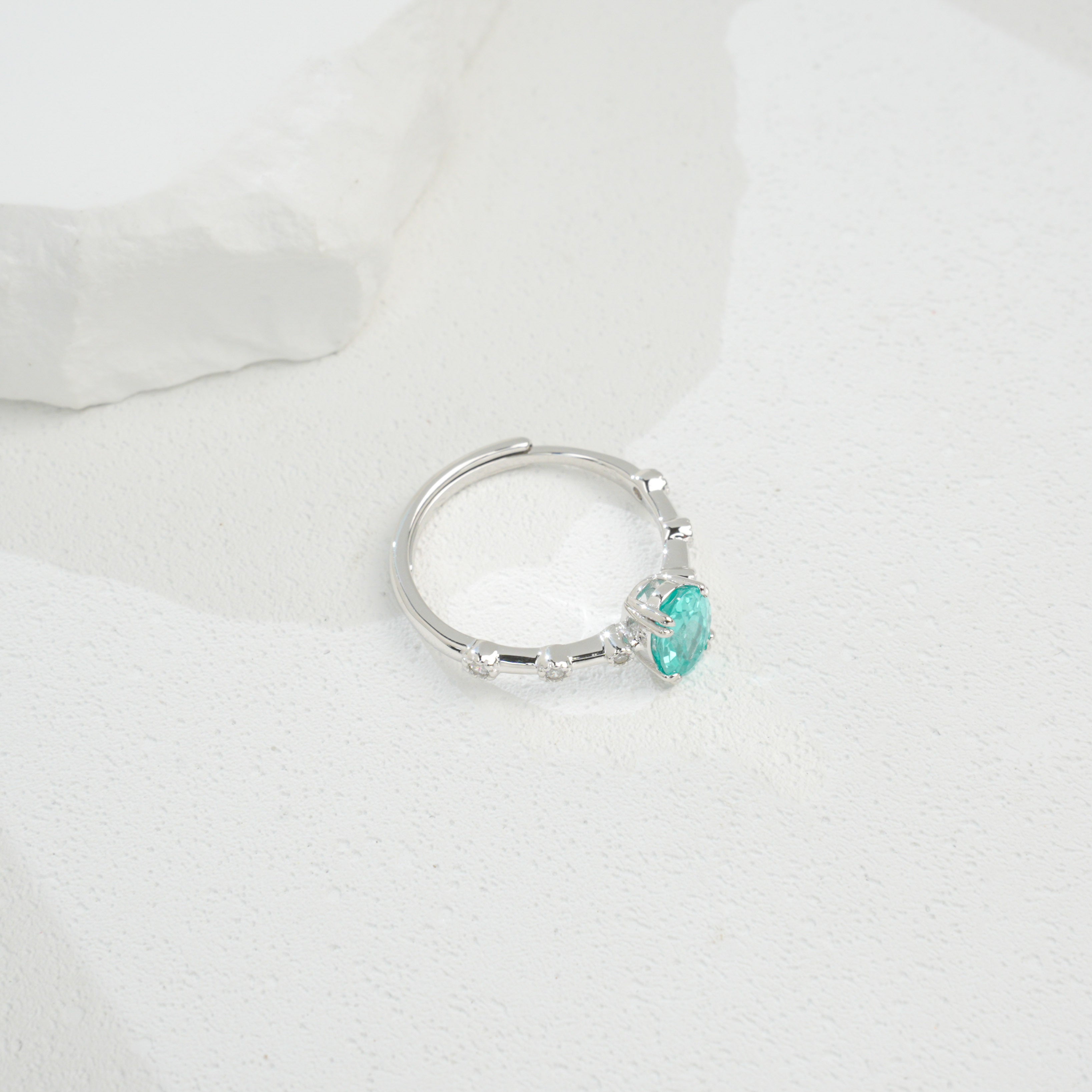 Oval Paraiba Ring