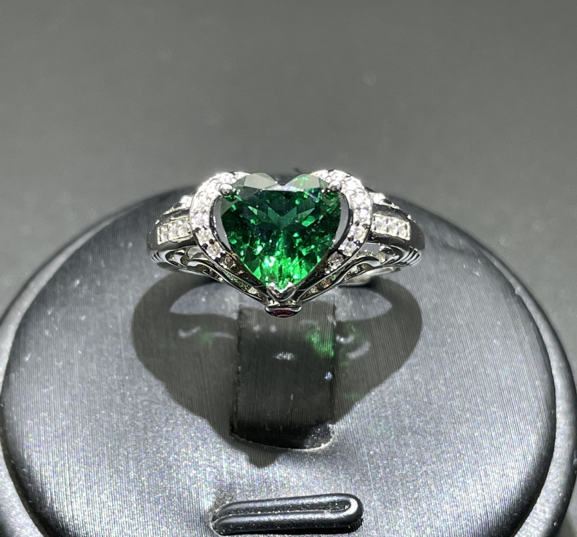 Heart Emerald Halo Ring